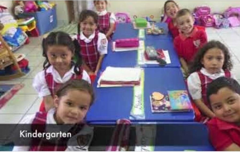 The kindergarten class at New Life Bilingual School